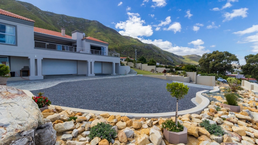 3 Bedroom Property for Sale in Berghof Western Cape